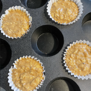 MÆLKEFRI OG GLUTENFRI BANAN HAVREGRYNS MUFFINS